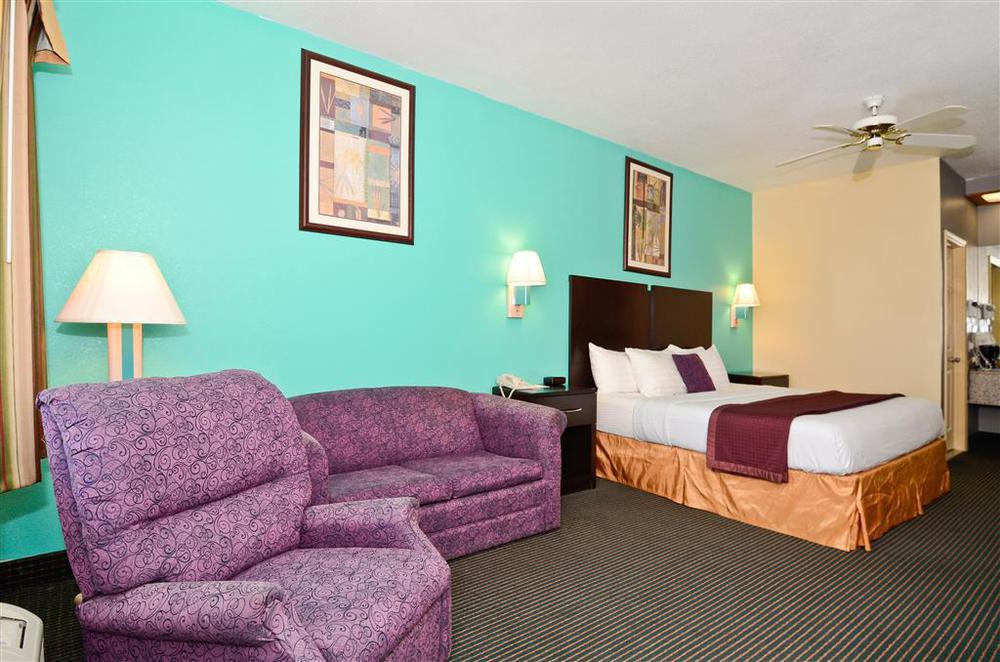 Best Western West Monroe Inn Room photo